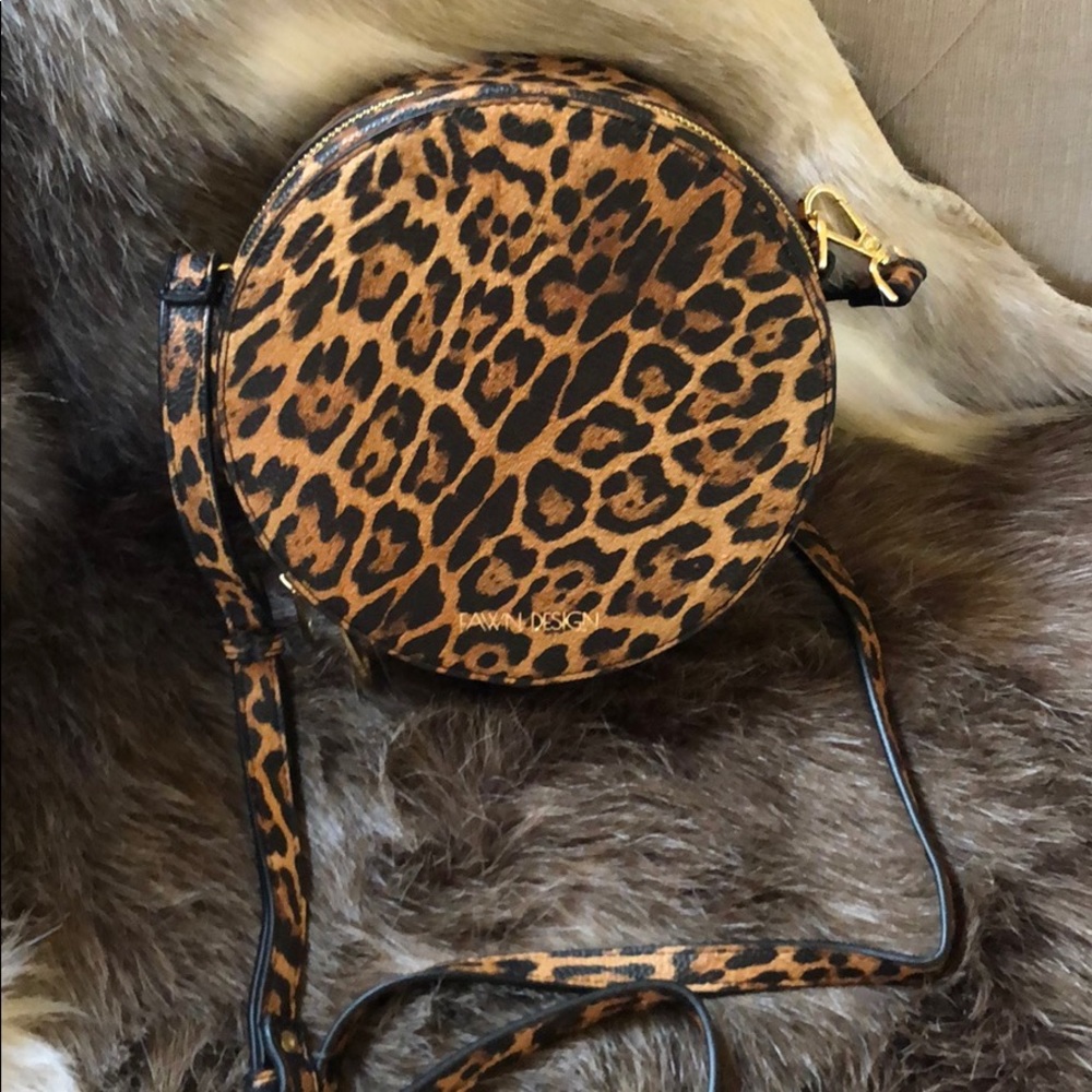 Fawn Design Circle Crossbody